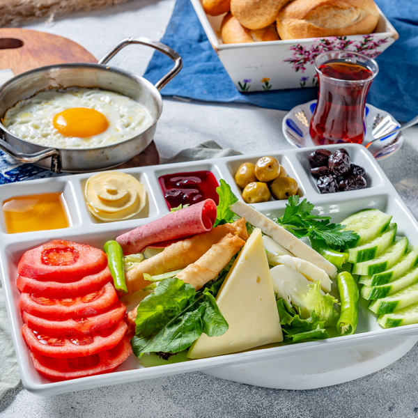 Kavurma Zamanı Kahvaltı Tabağı 